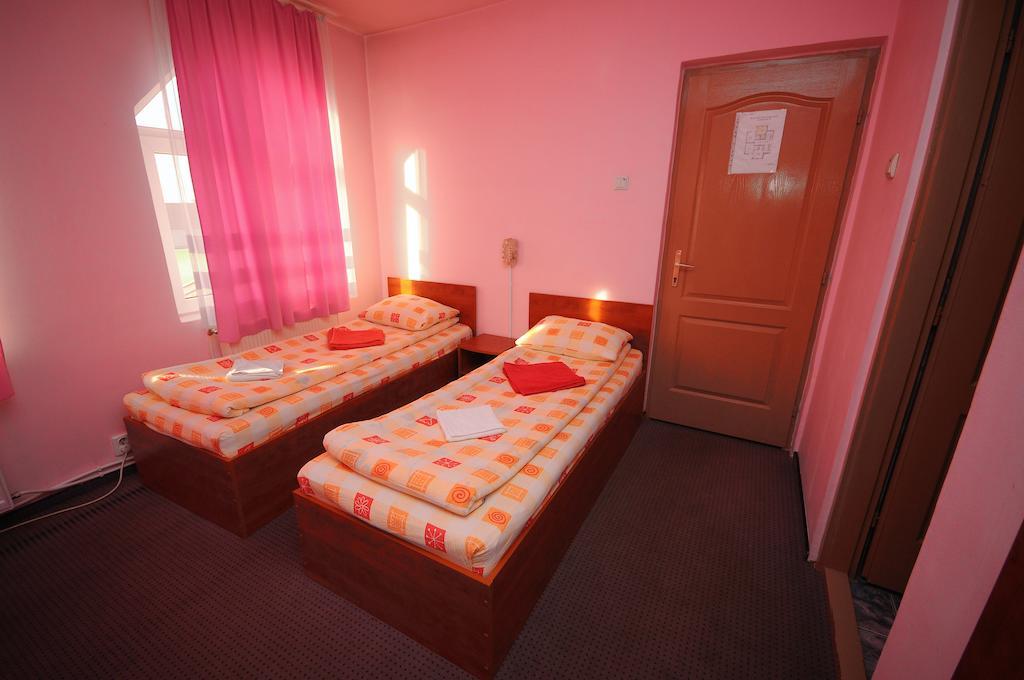 Imola Motel Ґеорґень Номер фото